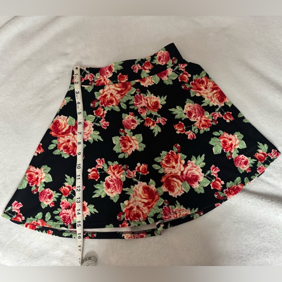 Floral Skater Skirt - Picture 3 of 5